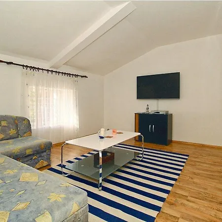 Apartment One-bedroom In V