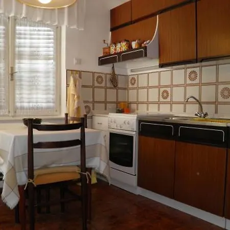 Apartment One-bedroom In V
